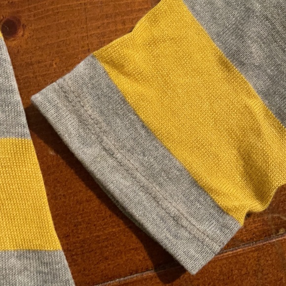 Forever 21 sweater - Picture 4 of 8